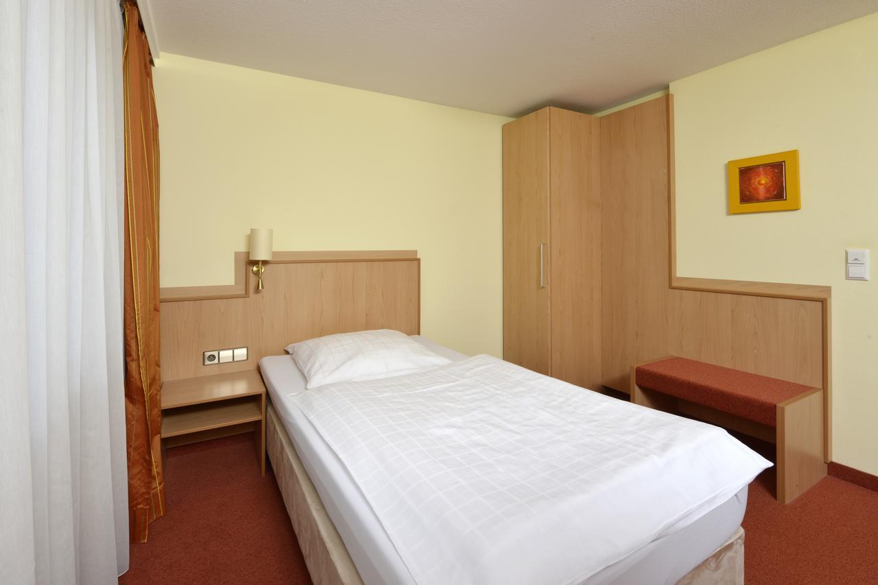 Hotel Sonne Eintracht Kg Achern Exterior foto